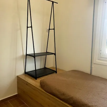 Hostel Seaview With Share Some Place Athens